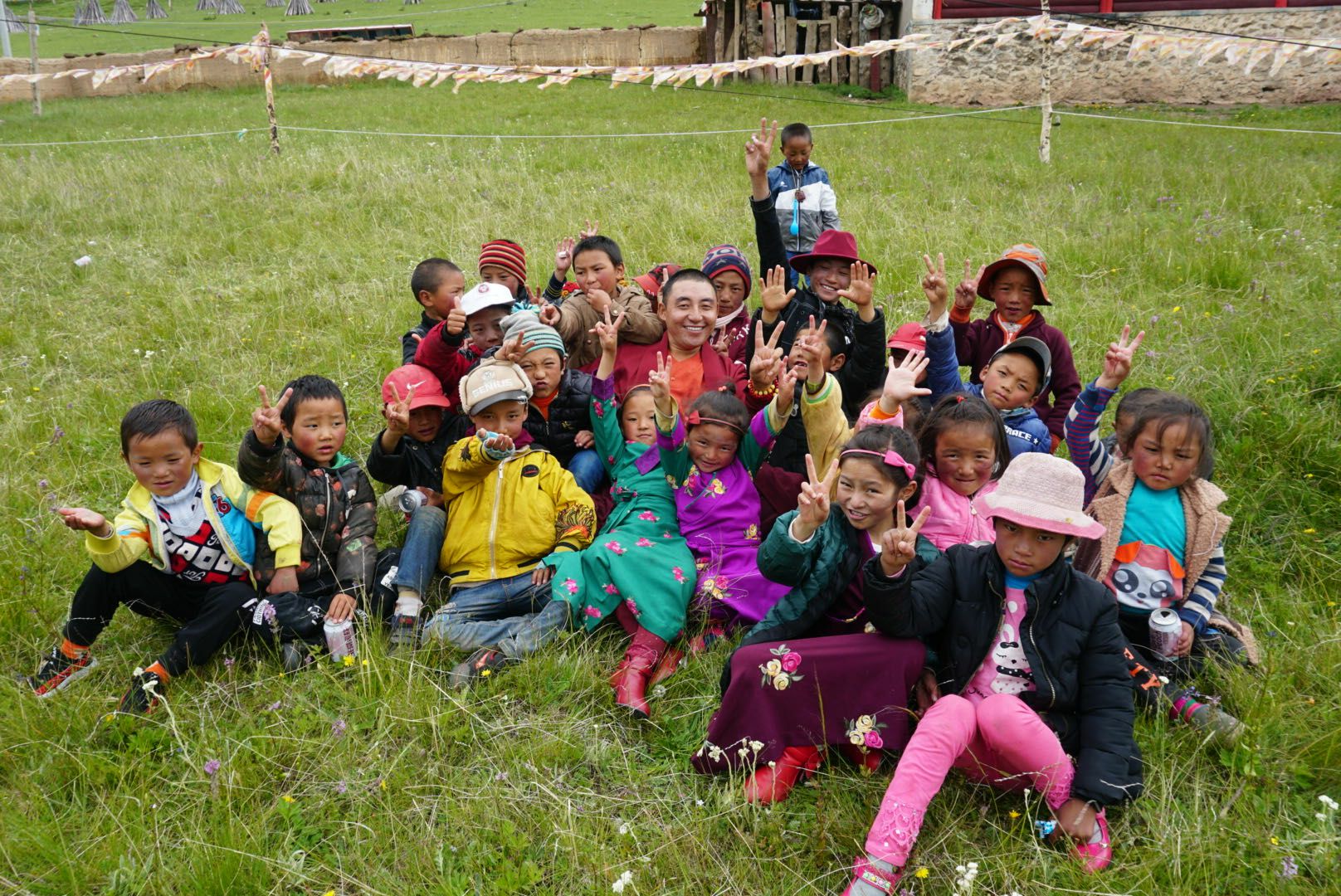 千亿官方站网页版-千亿(中国)公益回顾丨家国同欢月同圆 温暖满载甘孜州(图14)